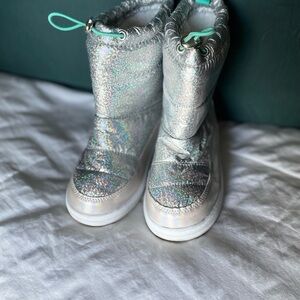 Silver snow Boots